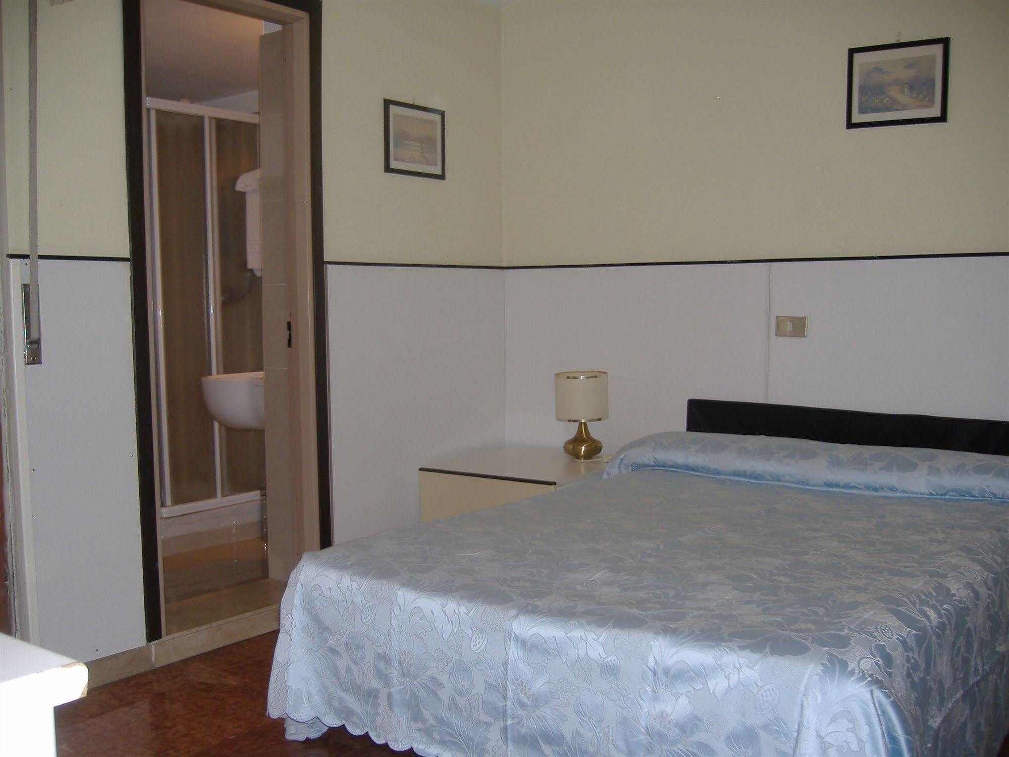 Hotel Mayorca Milan Exterior photo