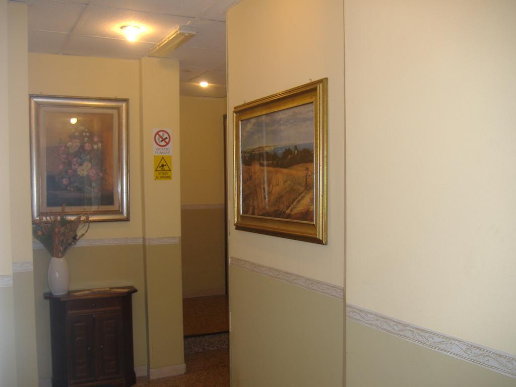 Hotel Mayorca Milan Exterior photo